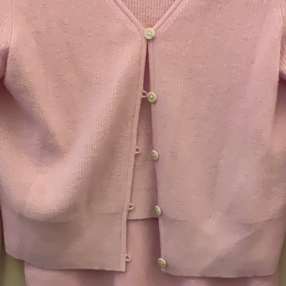 JCREW FEATHERWEIGHT CASHMERE CROPPED CARDIGAN SWEATER SET
Sz M / FROSTY LAVENDER - Picture 9 of 13